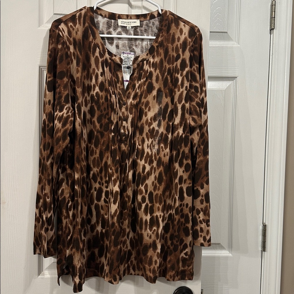 Jones New York Brown and Cream Leopard Print Blouse